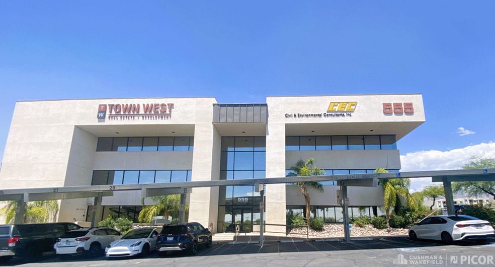 555 E River Rd, Tucson, AZ for lease - Building Photo - Image 1 of 1