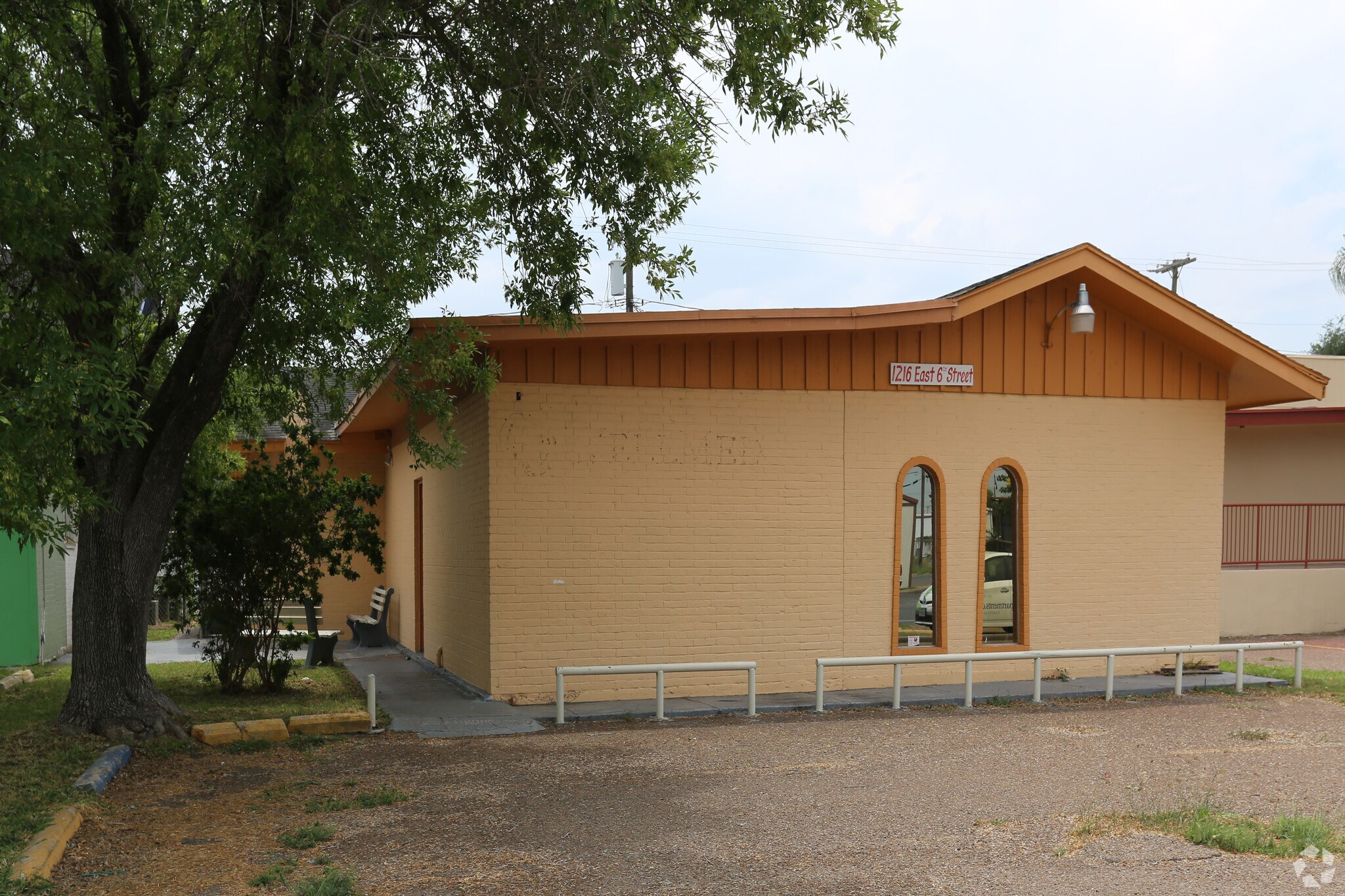 1216 E 6th St, Weslaco, TX for sale Primary Photo- Image 1 of 1