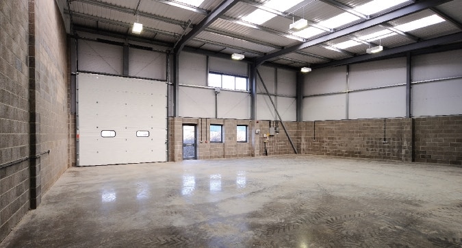 Sterte Rd, Poole for lease - Interior Photo - Image 2 of 5