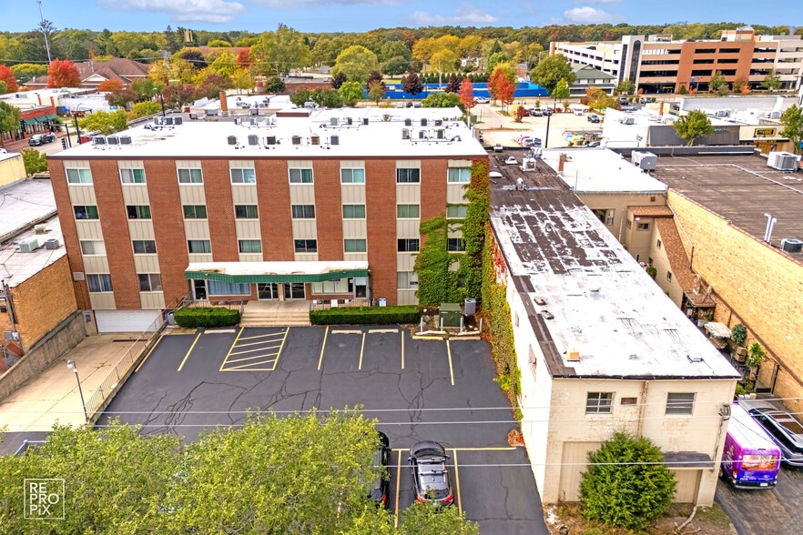 75-Unit Portfolio portfolio of 4 properties for sale on LoopNet.com - Building Photo - Image 3 of 15