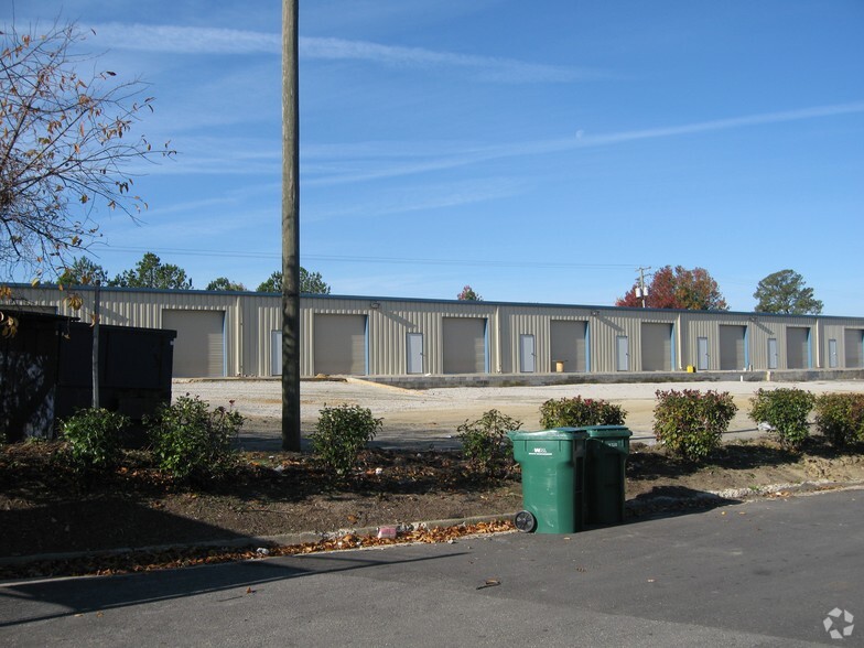 95 Tyler Ave, Newport News, VA for lease - Building Photo - Image 2 of 5