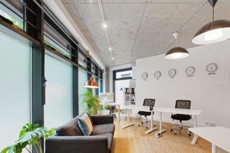 Green Mews, London for lease Interior Photo- Image 2 of 4