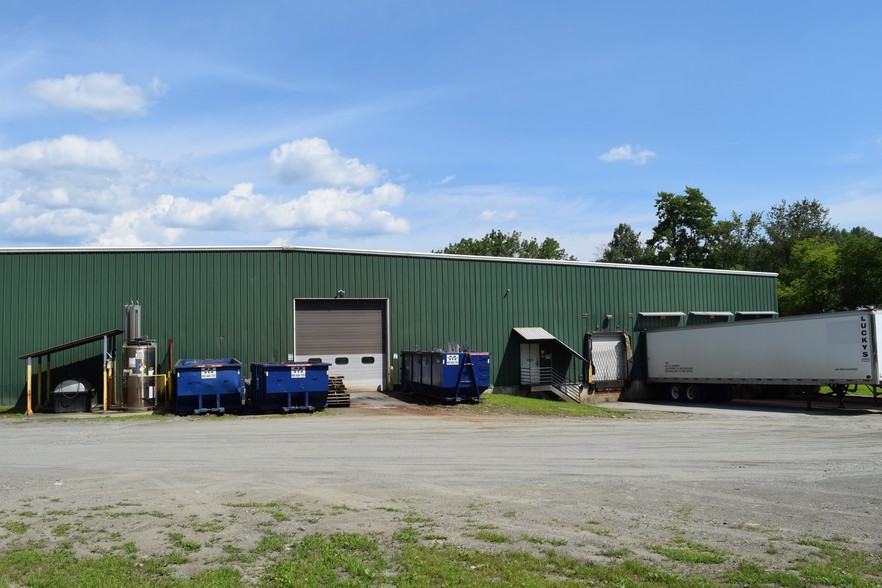 62 Vermont Castings Way, Bethel, VT for lease - Primary Photo - Image 1 of 11