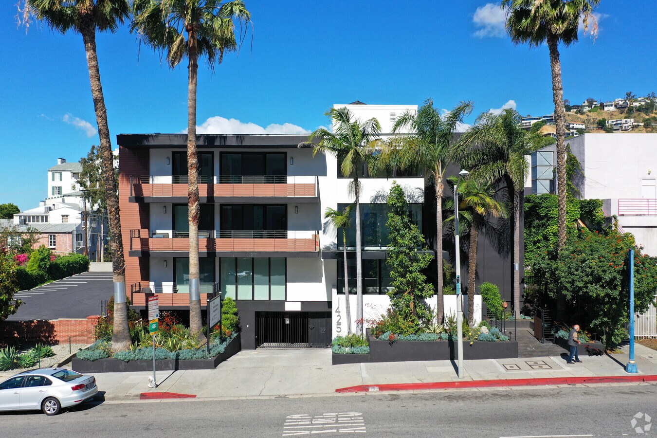 1425 N Crescent Heights, West Hollywood, CA 90046