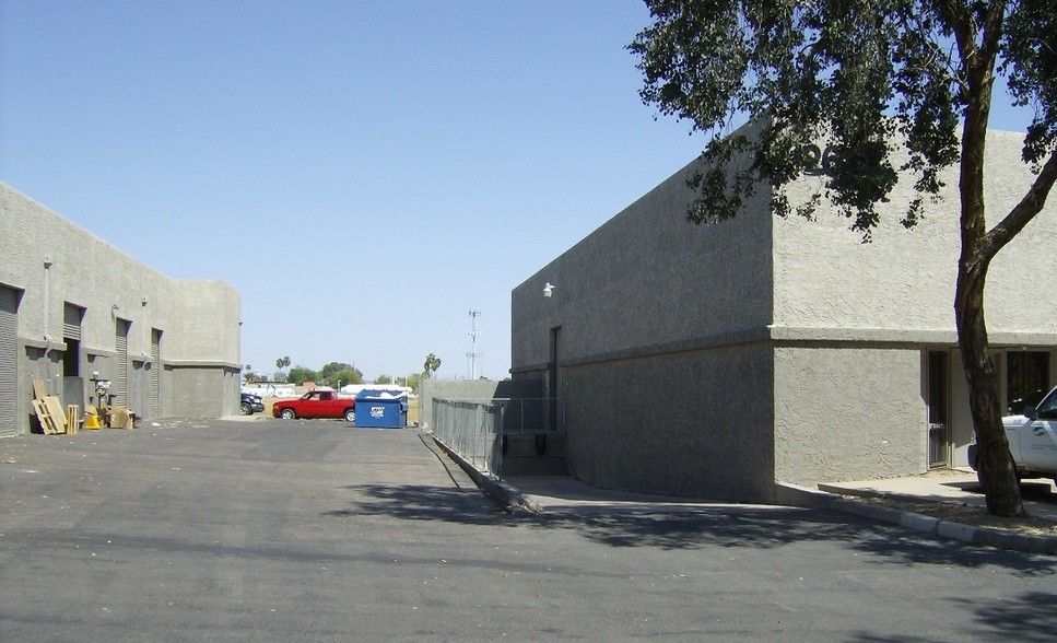 3637 W Roanoke Ave, Phoenix, AZ for lease - Building Photo - Image 3 of 8