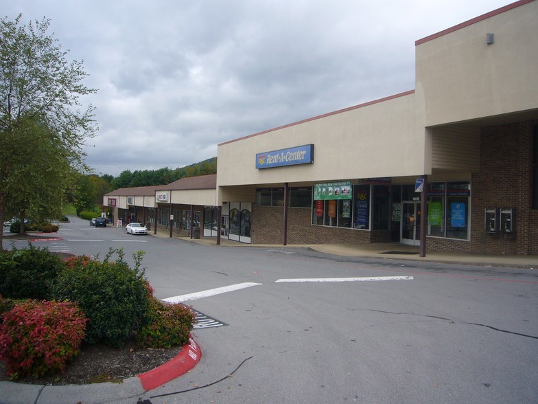 2506-2518 S Roan St, Johnson City, TN for sale - Primary Photo - Image 1 of 1