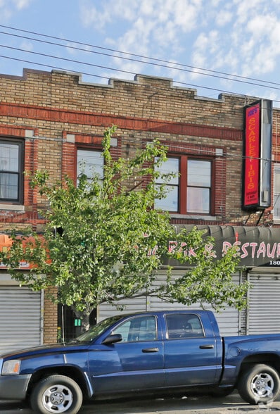 180-03 Jamaica Ave, Jamaica, NY for sale - Primary Photo - Image 1 of 1