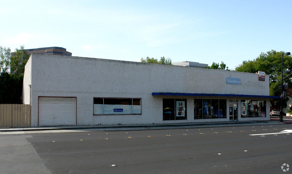 2304 Willow Pass Rd, Concord, CA for lease - Building Photo - Image 2 of 7