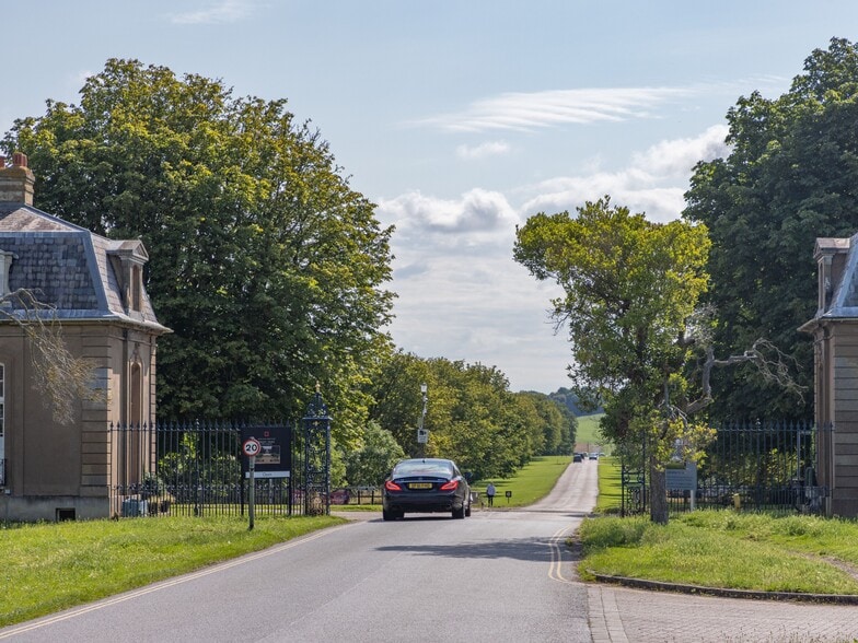 Wrest Park, Silsoe for lease - Building Photo - Image 3 of 17