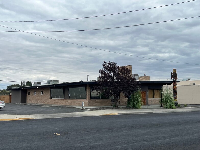 217 N Elder St, Moses Lake, WA for sale - Building Photo - Image 2 of 20