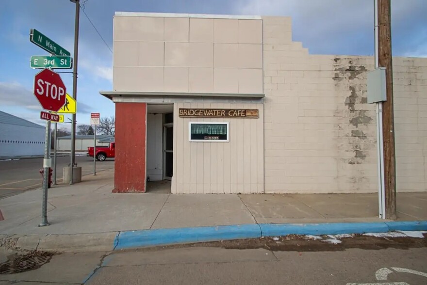 300 N Main Ave, Bridgewater, SD 57319 - Retail for Sale | LoopNet