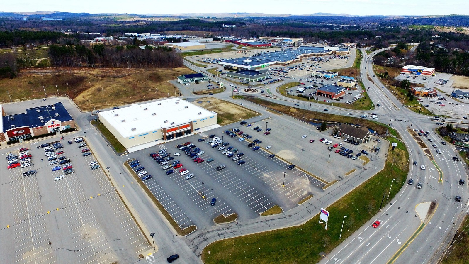 65 Mount Auburn Ave, Auburn, ME 04210