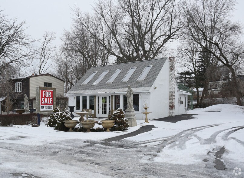 751 Troy Schenectady Rd, Latham, NY for sale - Primary Photo - Image 1 of 1