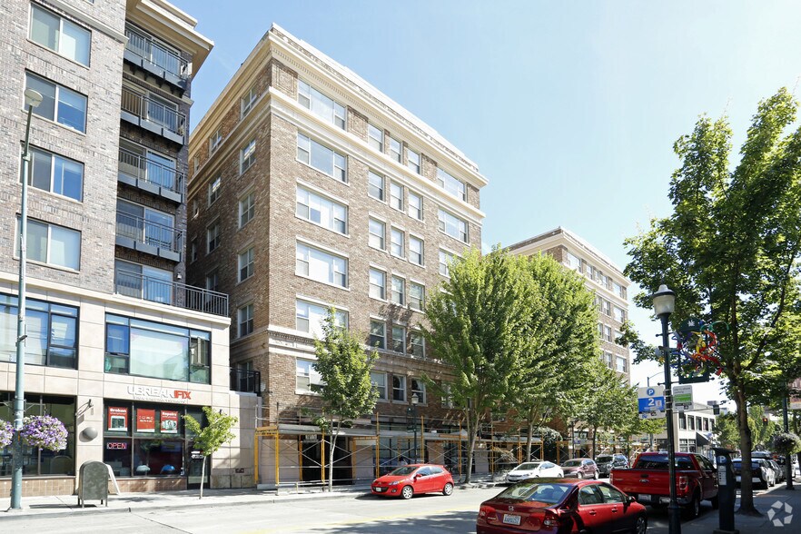 4710 University Way NE, Seattle, WA for sale - Primary Photo - Image 1 of 1