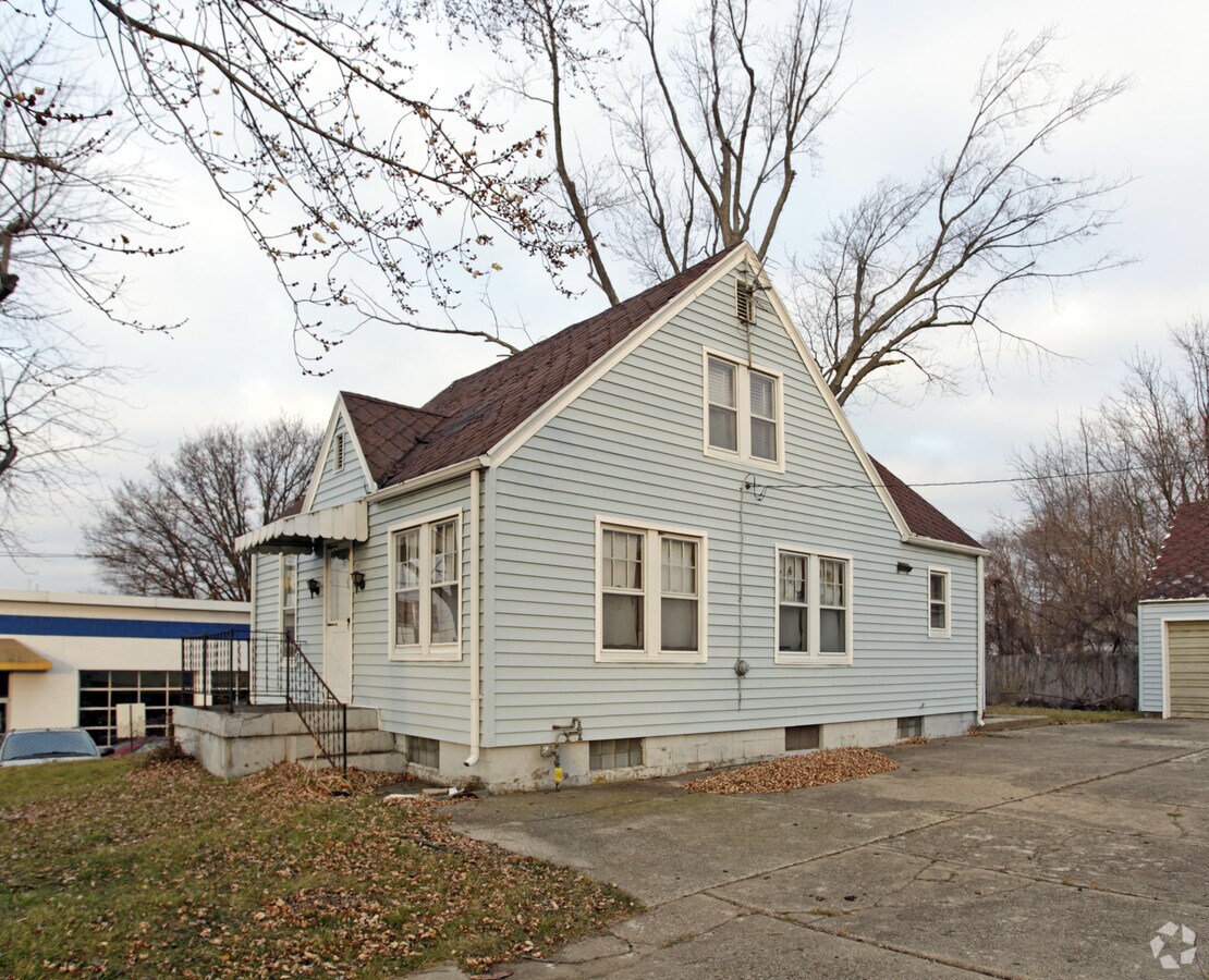 149 E Ireland Rd, South Bend, IN 46614 Property Record