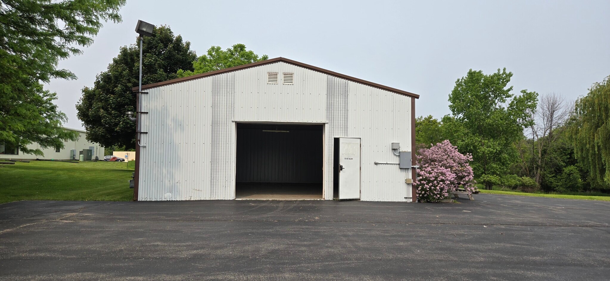 459-473 N Washburn St, Oshkosh, WI for lease Building Photo- Image 1 of 5