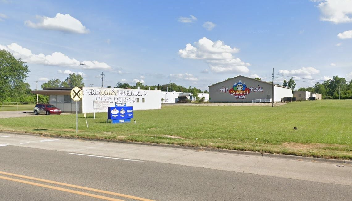 2632 Lippincott Blvd, Flint, MI for sale Building Photo- Image 1 of 1