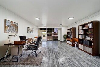 2000-2008 E Broadway Blvd, Tucson, AZ for lease Interior Photo- Image 1 of 6