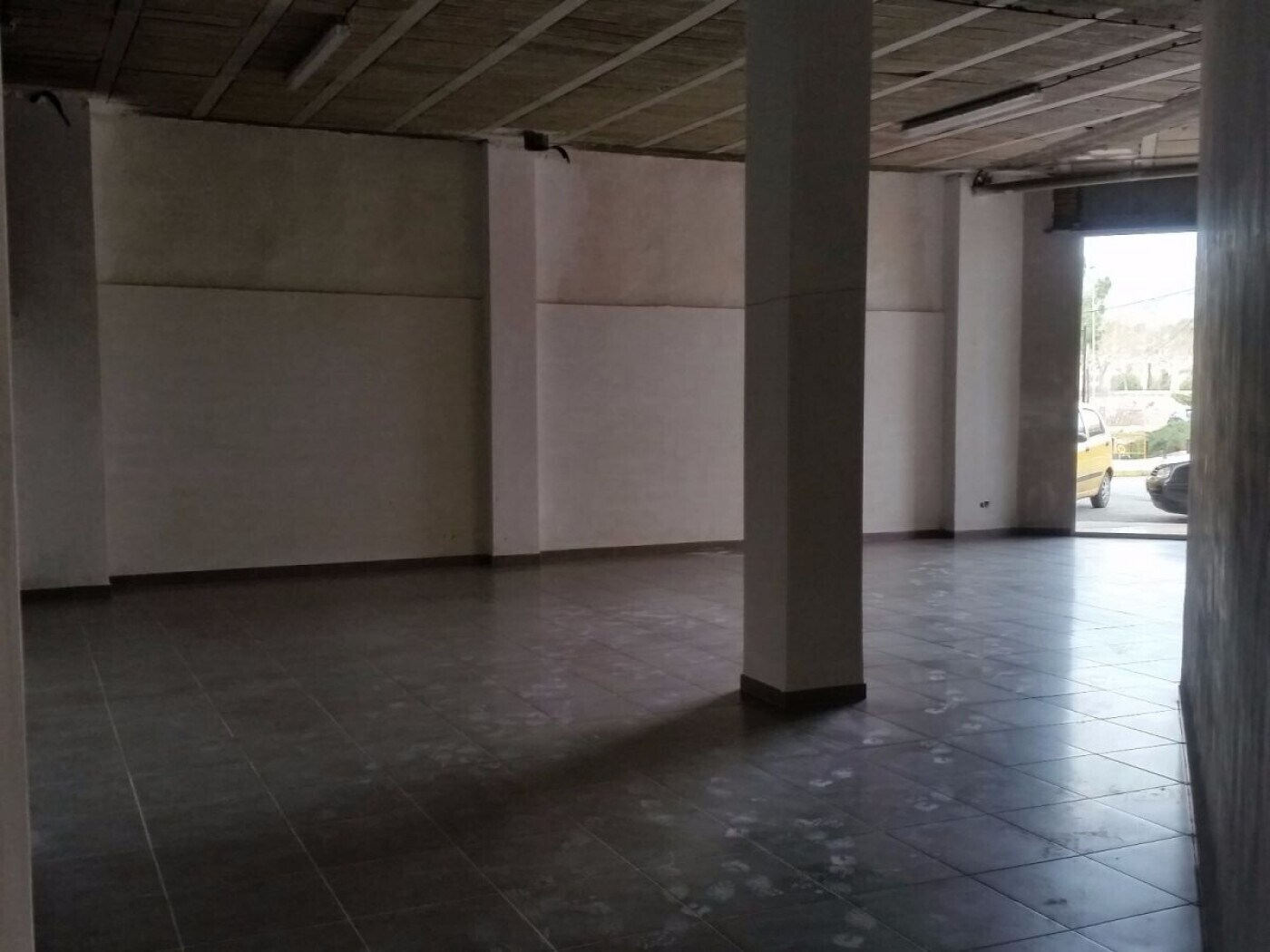 Retail in Ontinyent for sale Building Photo- Image 1 of 3