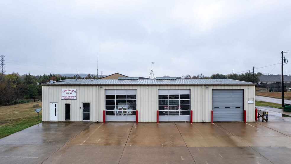 101 Ewing St, Ferris, TX for sale - Primary Photo - Image 1 of 27