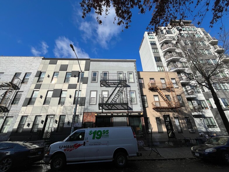 1427 Dekalb Ave, Brooklyn, NY for lease - Primary Photo - Image 1 of 1