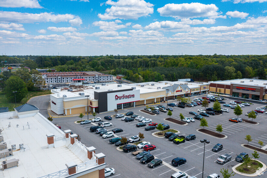 12607-12621 Jefferson Davis Hwy, Chester, VA for lease - Aerial - Image 2 of 3