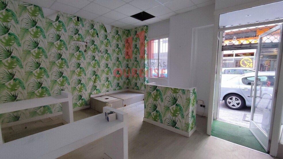 Retail in Ourense, Orense for lease - Building Photo - Image 3 of 6
