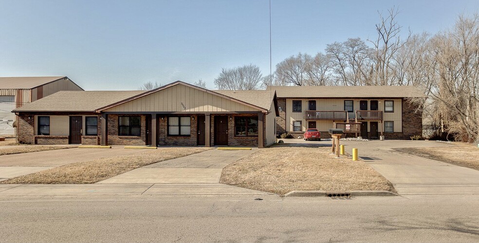 3503 Falling Springs Rd, Cahokia, IL for sale - Building Photo - Image 1 of 4