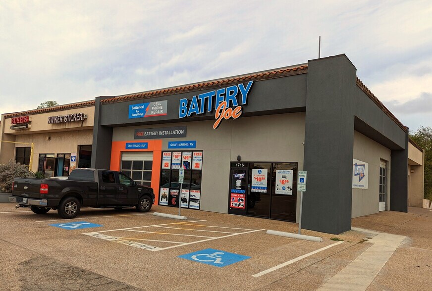 17161720 S Valley Mills Dr, Waco, TX 76711