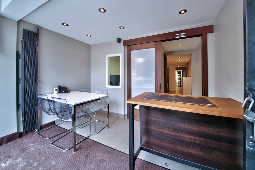 4376 Av Papineau, Montréal, QC for sale - Interior Photo - Image 3 of 8