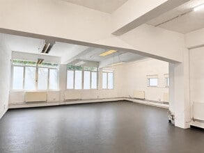 52-56 Pritchards Rd, London for lease Interior Photo- Image 2 of 2