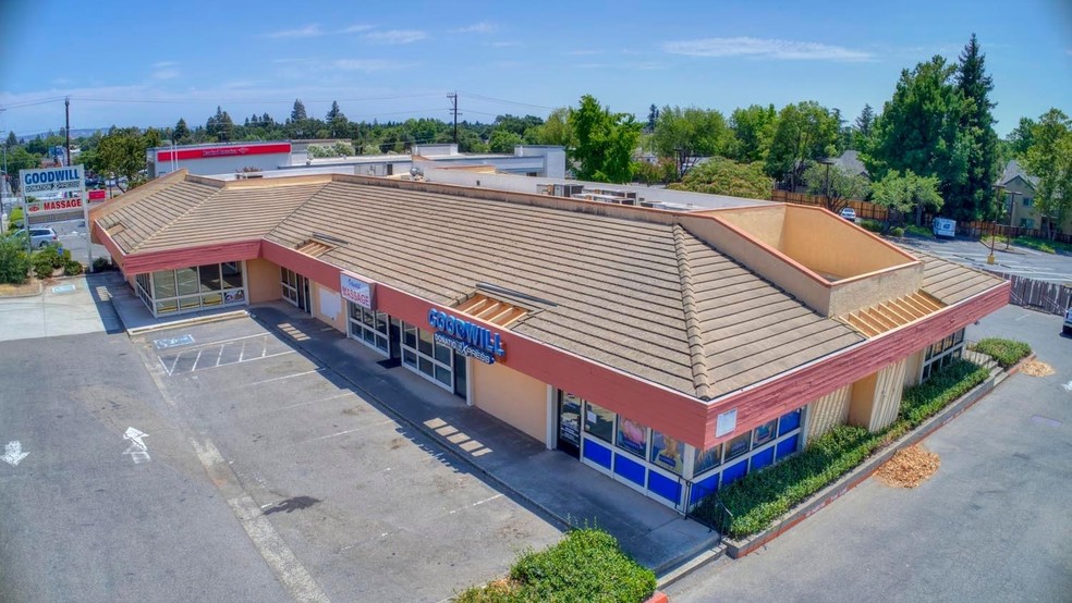 8880 Greenback Ln, Orangevale, CA for sale - Primary Photo - Image 1 of 1