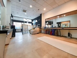 Retail in Segovia, Segovia for lease Interior Photo- Image 2 of 9
