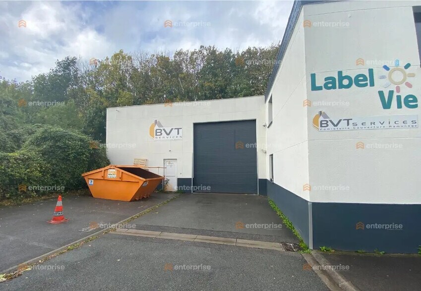 Flex in Mons-en-Baroeul for lease - Building Photo - Image 2 of 9