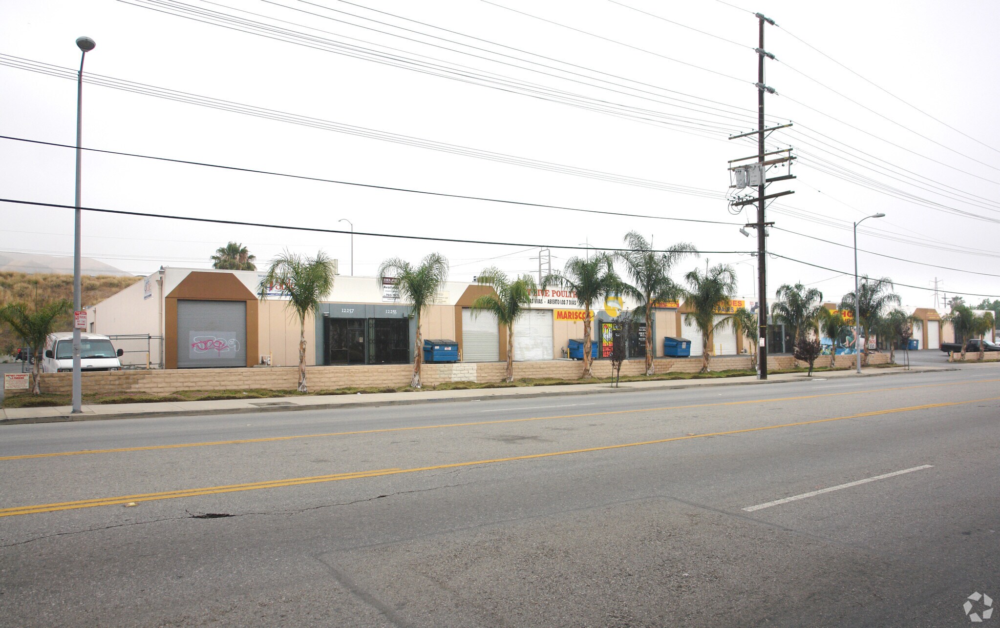 12239-12257 Foothill Blvd, Sylmar, CA for sale Primary Photo- Image 1 of 1
