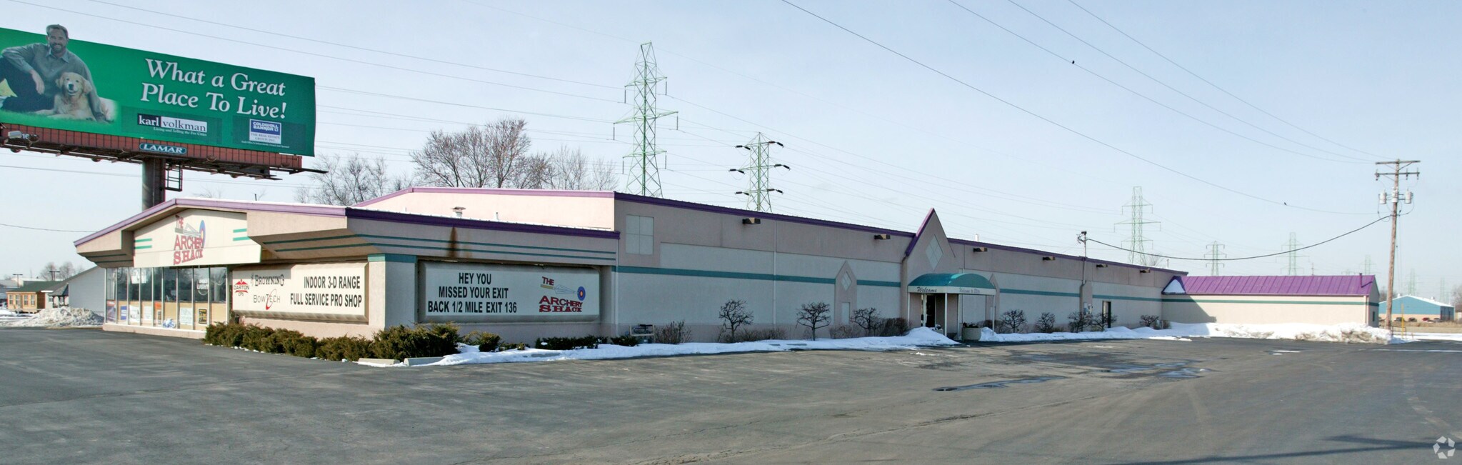 2340 Holly Rd, Neenah, WI for sale Primary Photo- Image 1 of 1