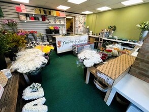 85 Front St, Stanley for lease Interior Photo- Image 1 of 2