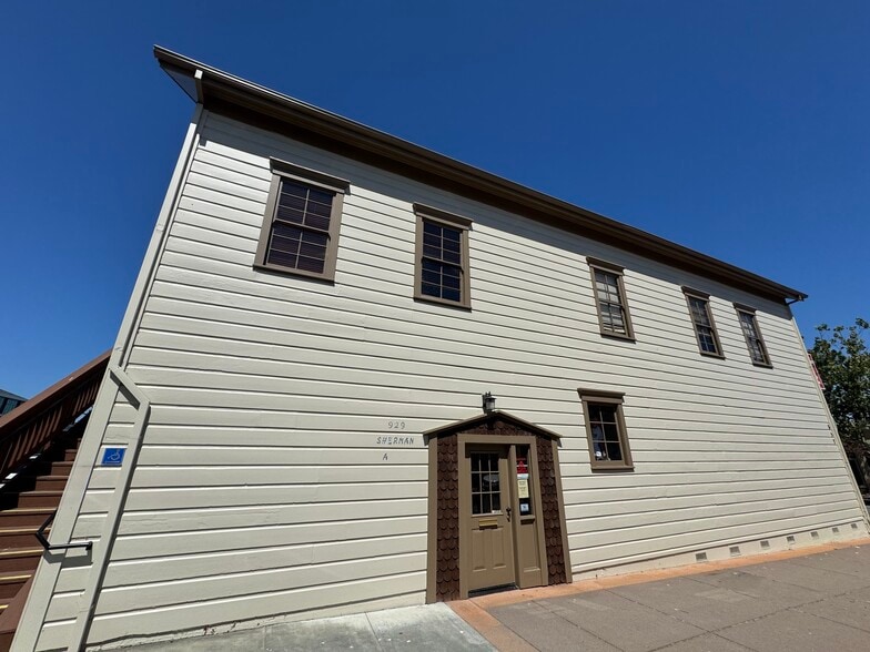 929 Sherman Ave, Novato, CA for lease - Primary Photo - Image 1 of 5
