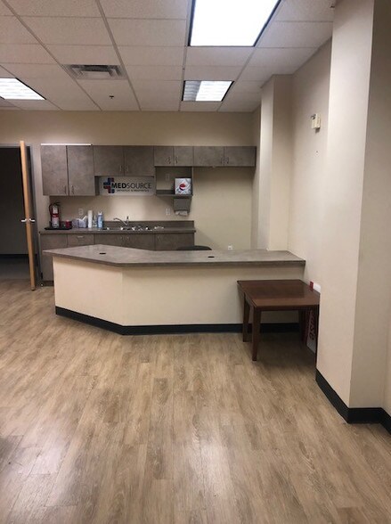 9305 W Thomas Rd Phoenix Az 85037 Office Medical Space For