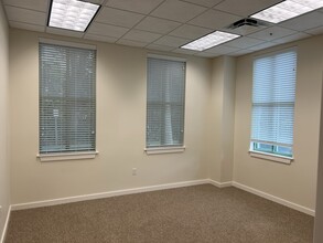 2850 NW 43rd St, Gainesville, FL for lease Interior Photo- Image 2 of 10