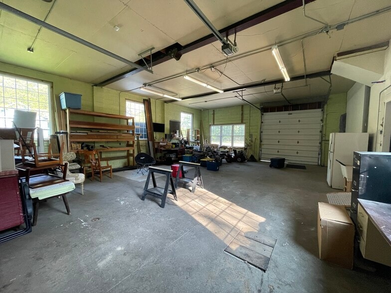 7993 US Highway 12, Onsted, MI for sale - Interior Photo - Image 1 of 1