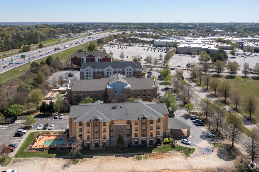 7846 Stonecrest Sq, Lithonia, GA for sale - Building Photo - Image 3 of 4