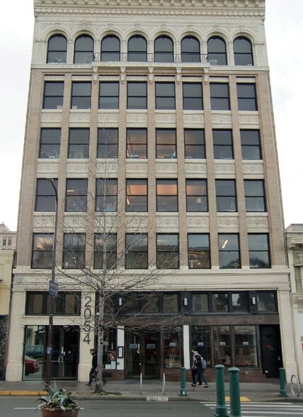 2050-2054 University Ave, Berkeley, CA for lease - Primary Photo - Image 1 of 2