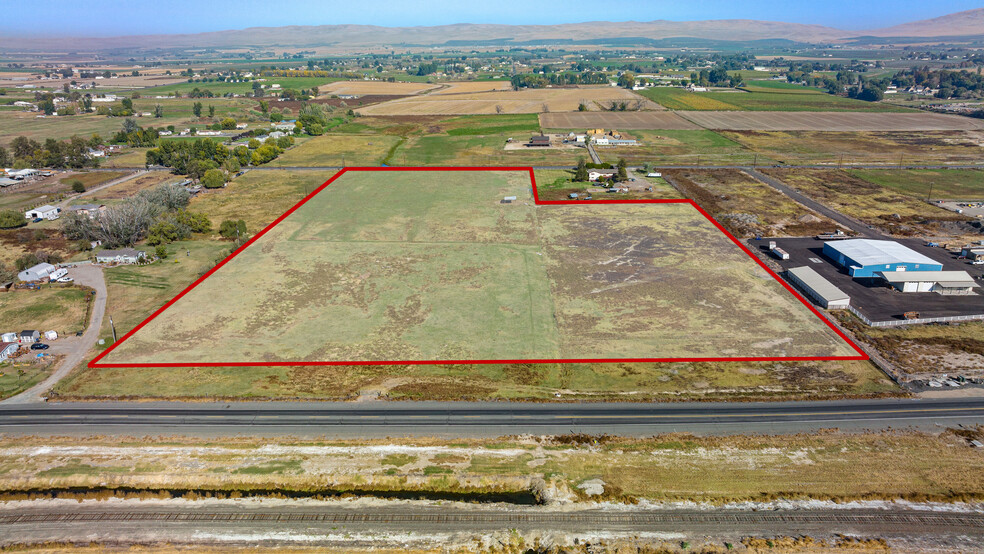 780 Yakima Valley, Sunnyside, WA for sale - Building Photo - Image 1 of 5