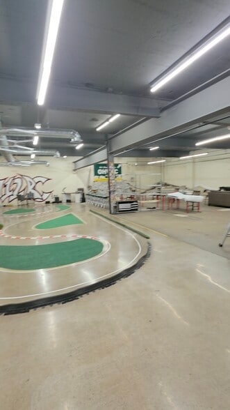 3109 W Liberty Ave, Pittsburgh, PA for lease - Interior Photo - Image 1 of 6