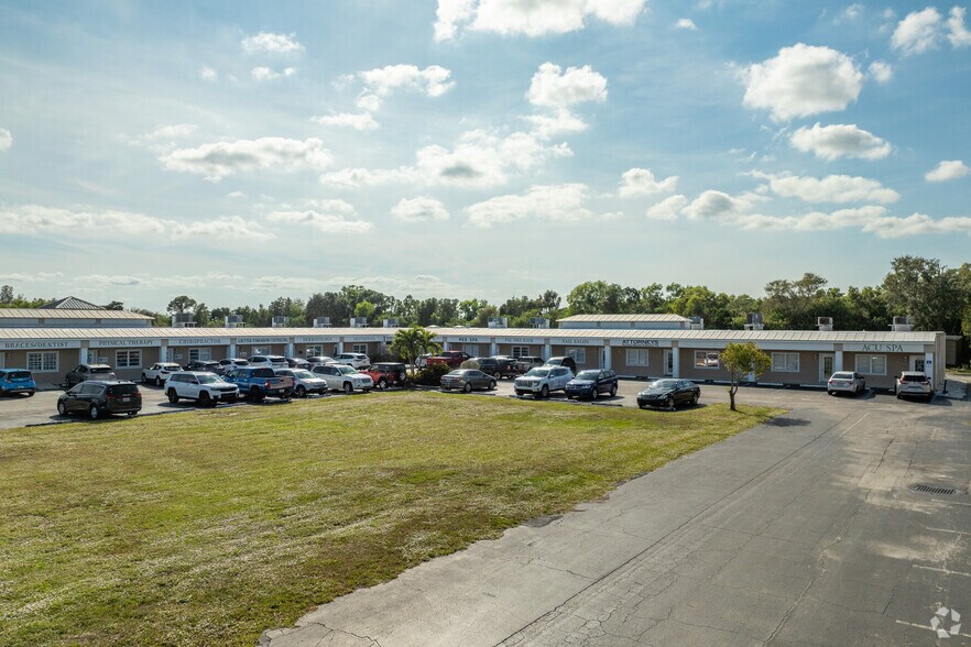 8479-8521 S US Highway 1, Port Saint Lucie, FL for lease - Primary Photo - Image 1 of 4