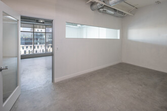 5815-5825 W Sunset Blvd, Hollywood, CA for lease Interior Photo- Image 2 of 6