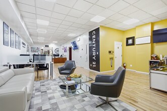 375 Fifth Ave, New York, NY for lease Interior Photo- Image 2 of 9