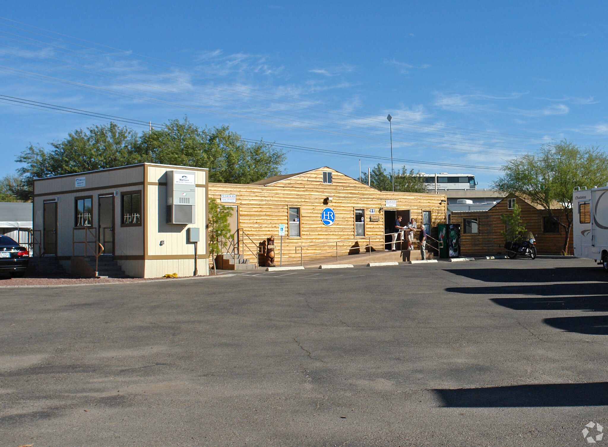 4933 S Outlet Center Dr, Tucson, AZ for lease Primary Photo- Image 1 of 15