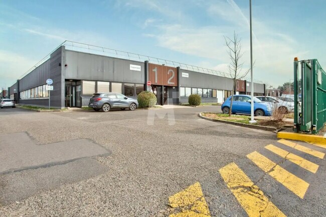 Location Local d'activités 259 m² à 628 m²